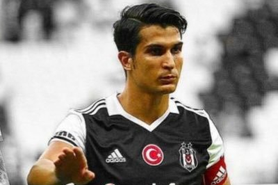Necip Uysal Futbola Veda Ediyor: Beşiktaş’tan Özel Tören