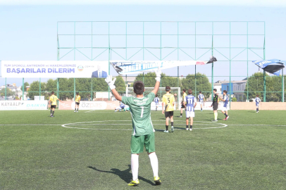 Sakarya’da Başkanlık Futbol Kupası Başladı: 500 Genç Şampiyonluk İçin Sahada