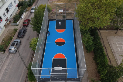 Çayırova’da Gençlere Spor Desteği: 3 Basketbol Sahası Yenilendi
