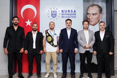 Dünya Şampiyonu Fazlı Eryılmaz’a Bursa’da Tebrik