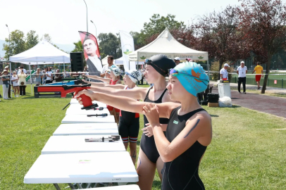 Bursa’da Triathle Heyecanı: Her Yaştan Sporcu Sukaypark’ta Yarıştı