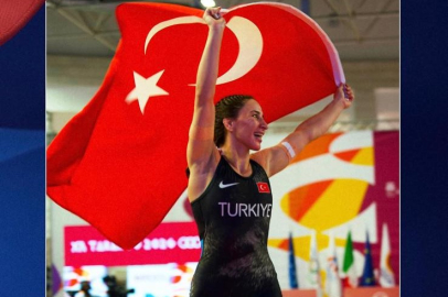 Tarihi 1000. Madalya Zeynep Yetgil Kamal’dan Geldi