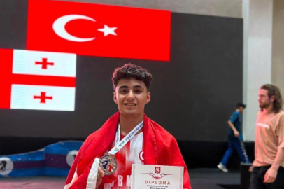 Emirhan Kuş Gürcistan’da Gümüş Madalya Kazandı