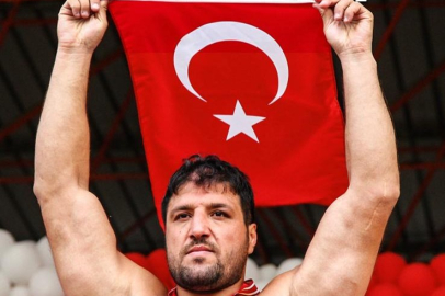 Efsane Başpehlivan Recep Kara Er Meydanına Veda Ediyor