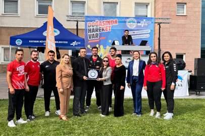 Üniversiteli Gençlere Rehberlik, Sanat, Spor ve Teknoloji Dolu Buluşma
