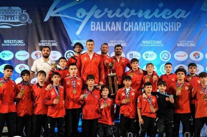 U15 Güreş Milli Takımlarından Balkanlarda Üç Şampiyonluk