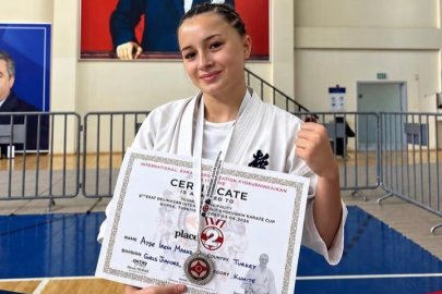 Ayşe İrem Maraz Uluslararası Karate Kupası’nda İkinci Oldu
