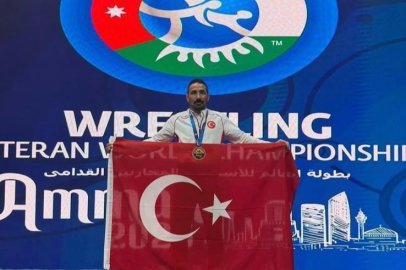 Ömer Çamlıbel Veteranlar Dünya Şampiyonası’nda Üçüncü Oldu