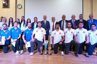 Marmara Üniversitesi’nin Avrupa Şampiyonu Sporcuları Ödüllendirildi