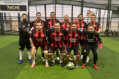 Kemal Türkler Futbol Turnuvası’nda Çeyrek Final Heyecanı