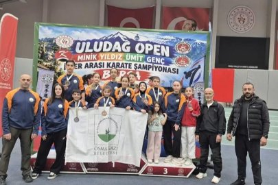 Osmangazi Belediyespor’dan Karate Şampiyonası’nda 22 Madalya